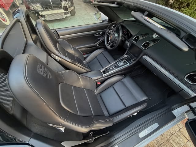 PORSCHE 718 BOXSTER - Imagem 17