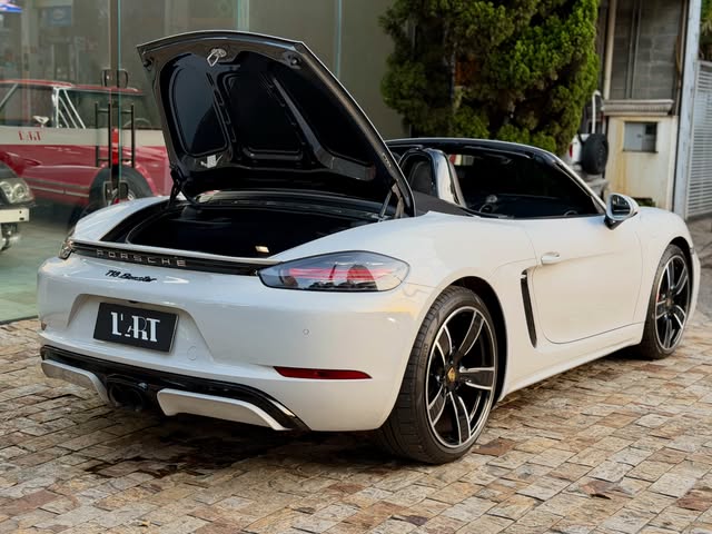 PORSCHE 718 BOXSTER - Imagem 18