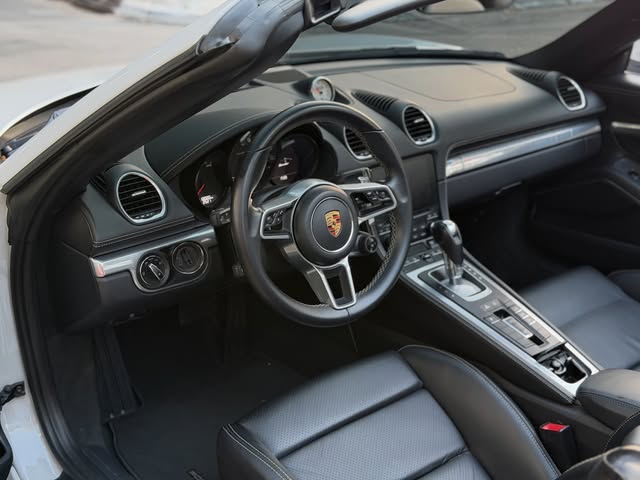 PORSCHE 718 BOXSTER - Imagem 20