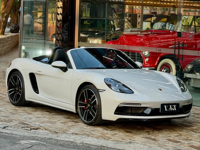 PORSCHE 718 BOXSTER - Imagem 3