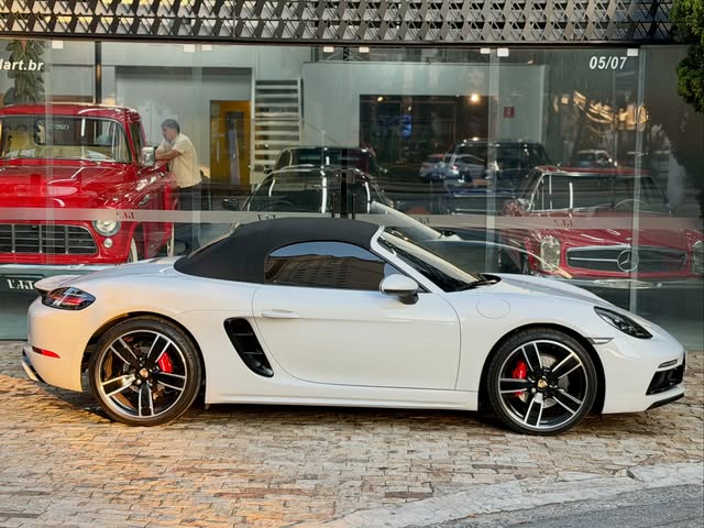 PORSCHE 718 BOXSTER - Imagem 6