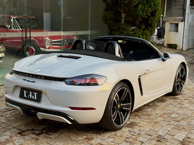 PORSCHE 718 BOXSTER - Imagem 7