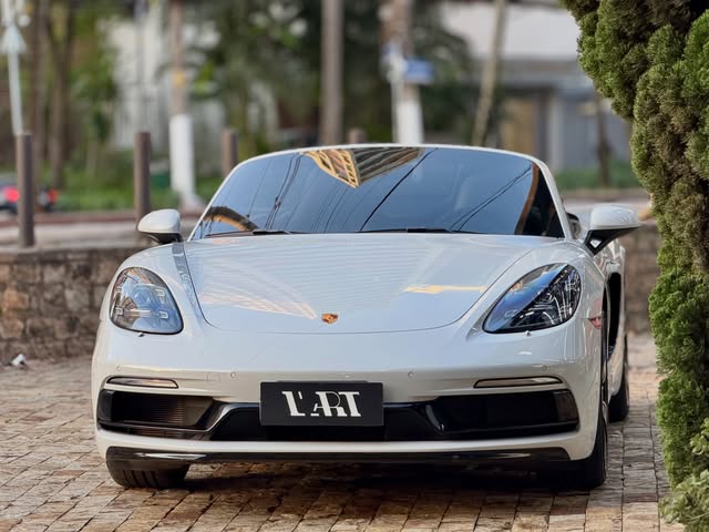 PORSCHE 718 BOXSTER - Imagem 9