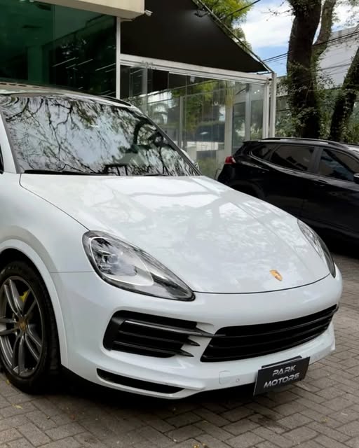 PORSCHE CAYENNE COUPÉ - Imagem 4