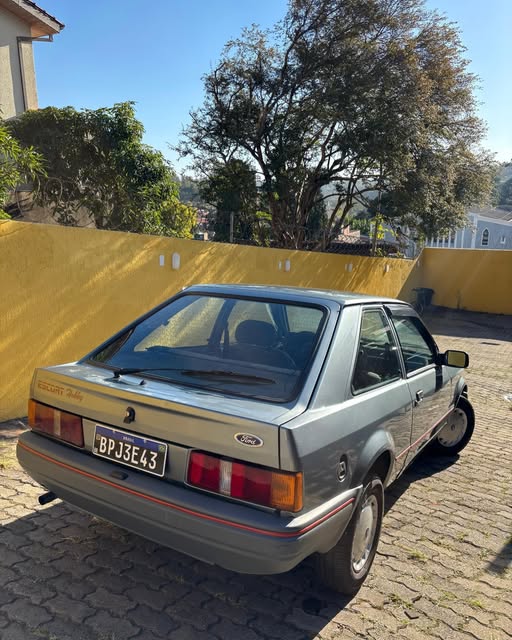 FORD ESCORT HOBBY - Imagem 15