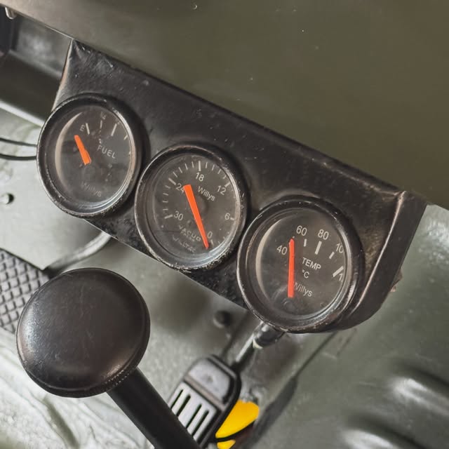 WILLYS F-85 - Imagem 9