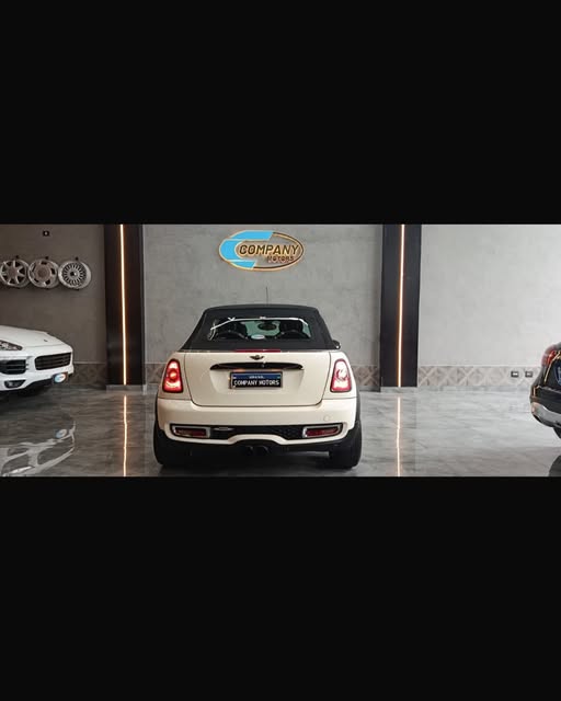 MINI COOPER JCW CABRIO - Imagem 14