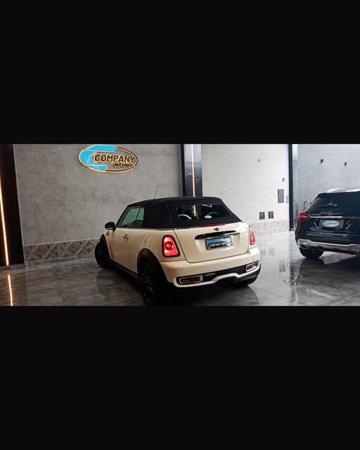 MINI COOPER JCW CABRIO - Imagem 16