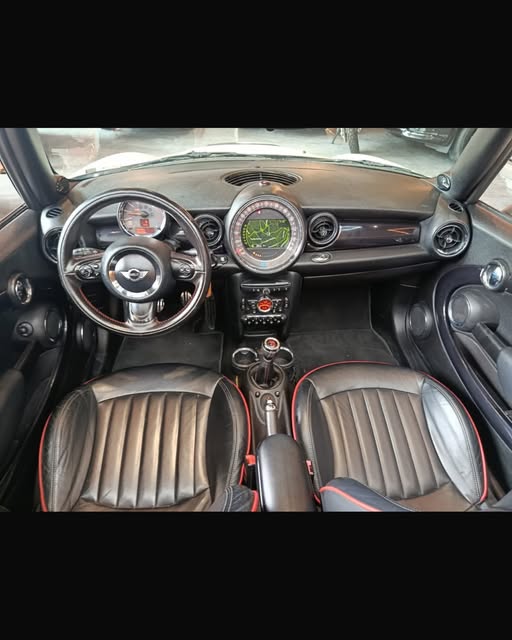 MINI COOPER JCW CABRIO - Imagem 3