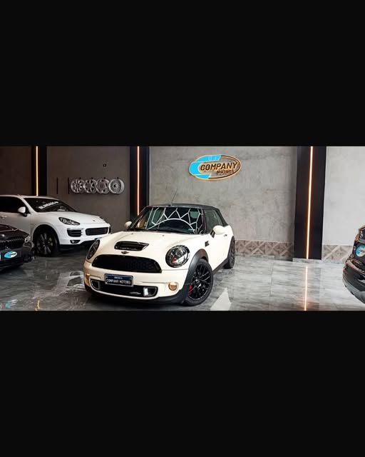 MINI COOPER JCW CABRIO - Imagem 8