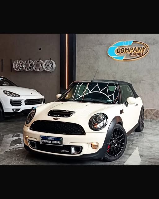 MINI COOPER JCW CABRIO - Imagem 10