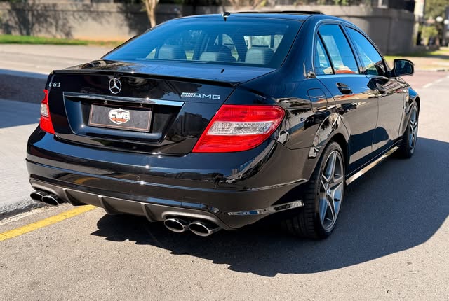 MERCEDES-BENZ C 63 AMG AMG - Imagem 3