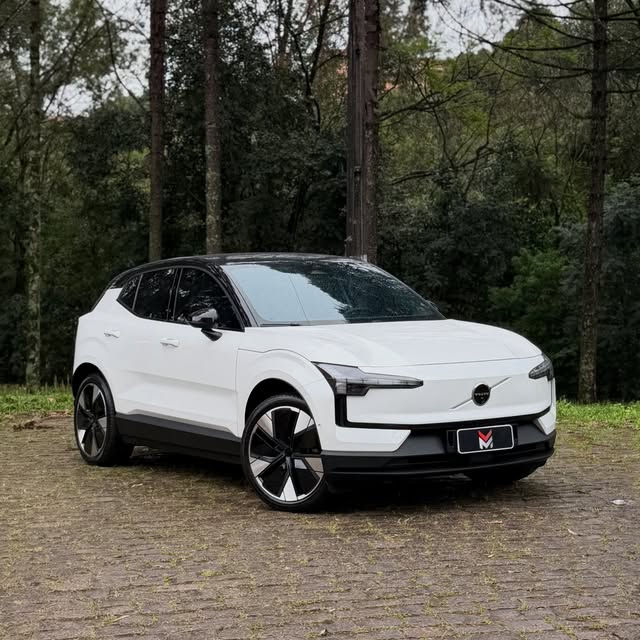 VOLVO EX30 E60 ULTRA ELÉTRICO - Imagem 1