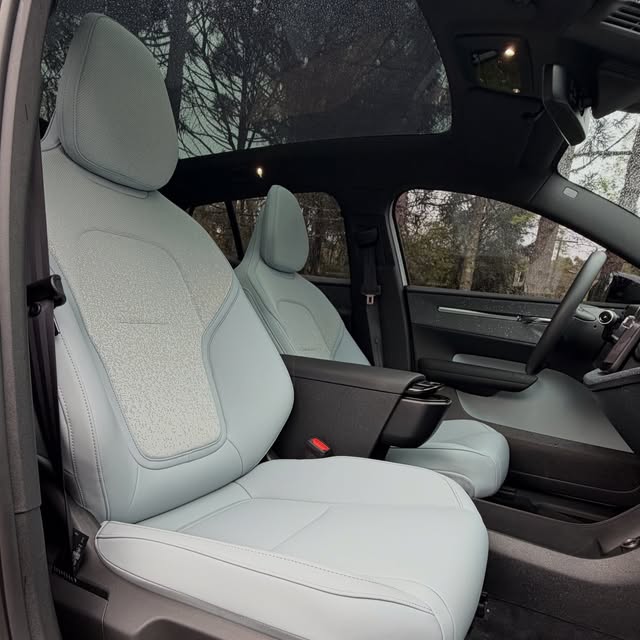 VOLVO EX30 E60 ULTRA ELÉTRICO - Imagem 3