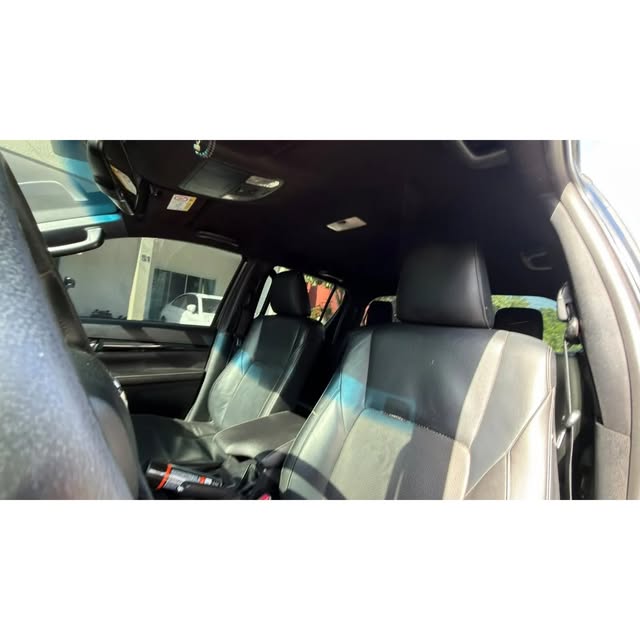 TOYOTA HILUX SRX - Imagem 9