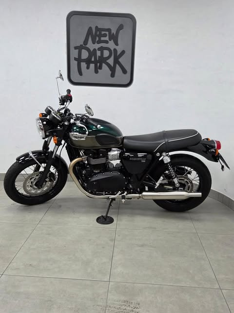 TRIUMPH BONNEVILLE T-100 - Imagem 12