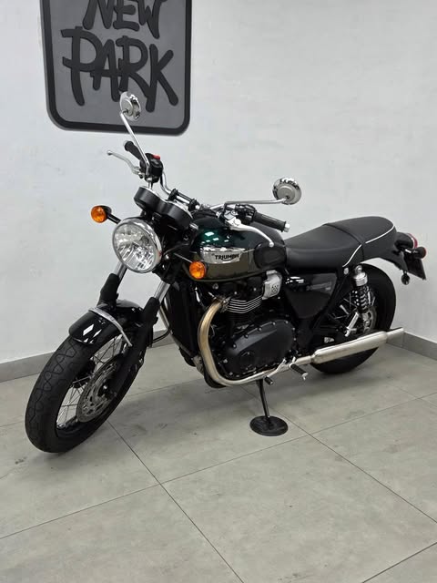 TRIUMPH BONNEVILLE T-100 - Imagem 13