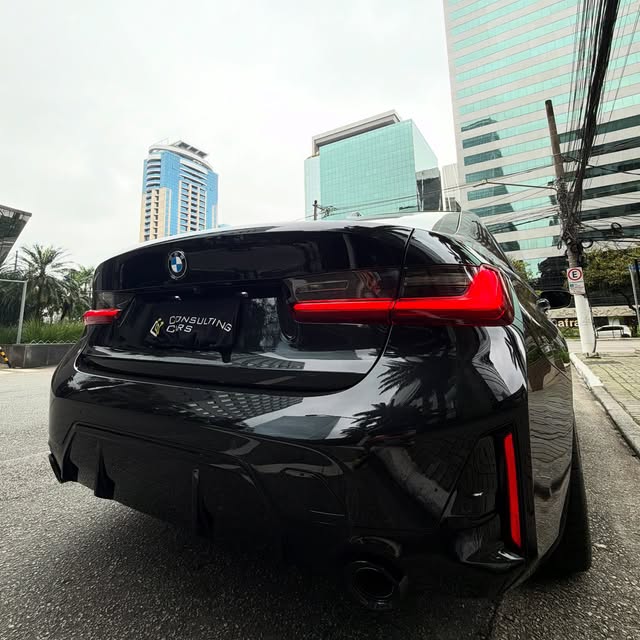 BMW 320I M SPORT - Imagem 9
