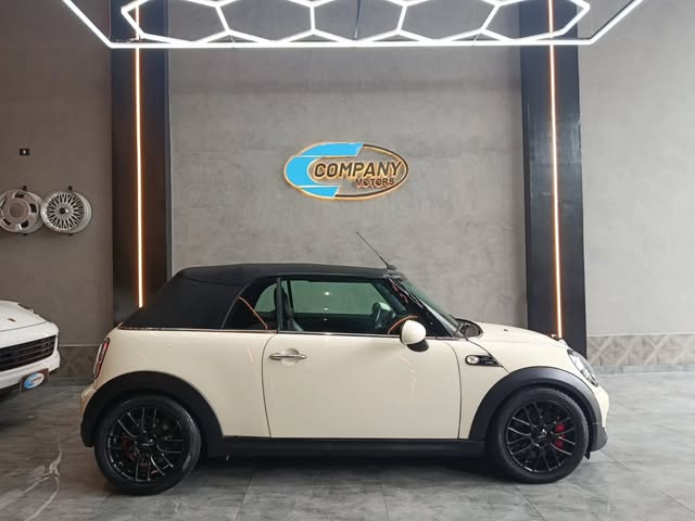 MINI COOPER JCW CABRIO - Imagem 6