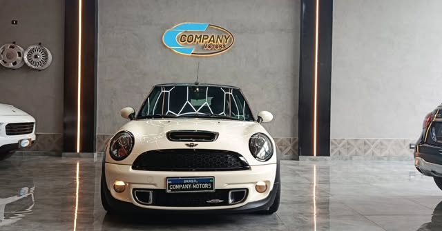 MINI COOPER JCW CABRIO - Imagem 8
