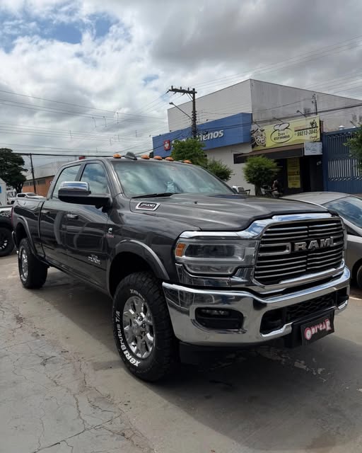 RAM 2500 LARAMIE - Imagem 2