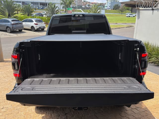 RAM 2500 NIGHT EDITION - Imagem 6