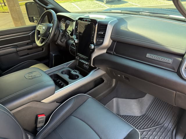 RAM 2500 NIGHT EDITION - Imagem 9