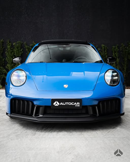 PORSCHE 911 GTS - Imagem 2