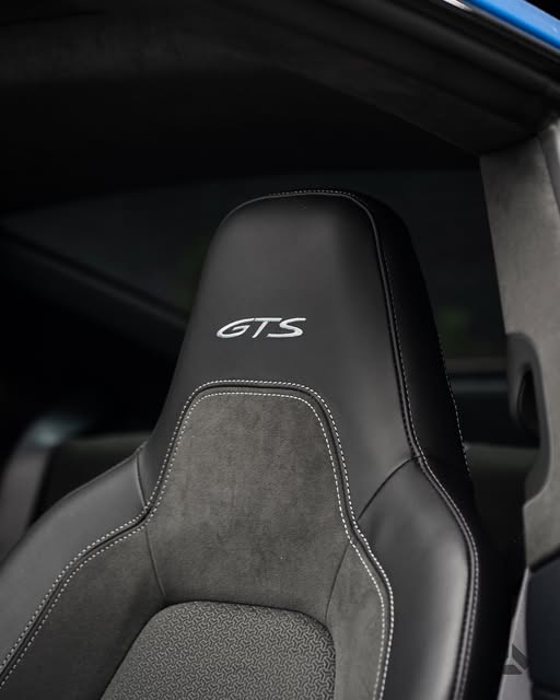 PORSCHE 911 GTS - Imagem 9