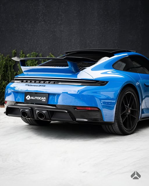 PORSCHE 911 GTS - Imagem 10
