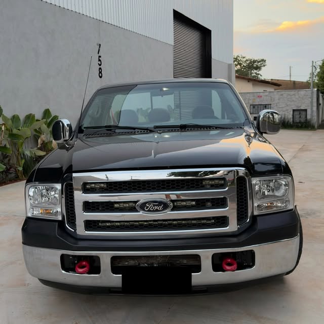 FORD F-250 XLT-L - Imagem 3