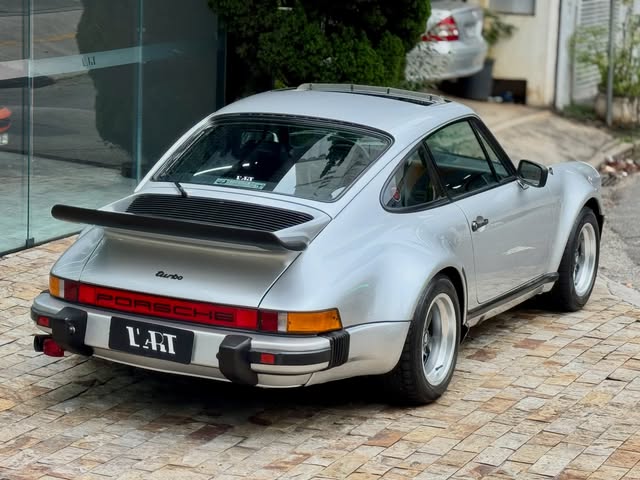PORSCHE 930 - Imagem 1