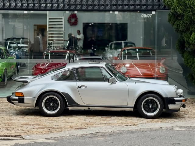 PORSCHE 930 - Imagem 2