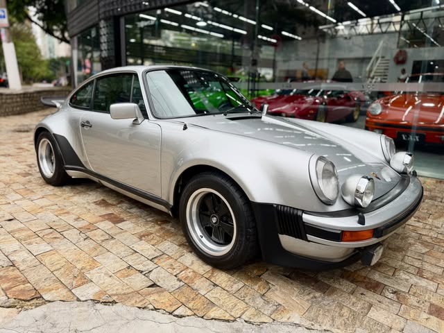 PORSCHE 930 - Imagem 8