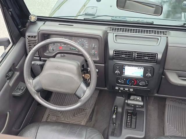JEEP WRANGLER - Imagem 8