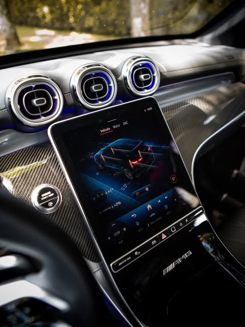 MERCEDES-BENZ GLC AMG 43 4MATIC - Imagem 15