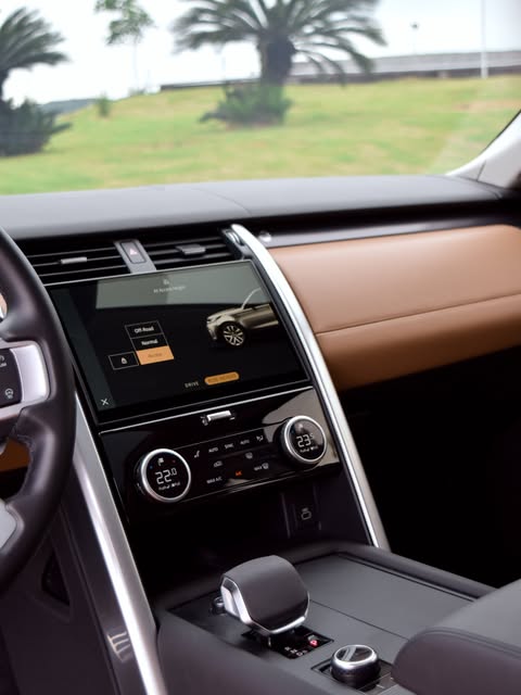 LAND ROVER DISCOVERY D350 METROPOLITAN EDITION - Imagem 6