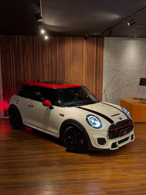 MINI COOPER JCW - Imagem 18