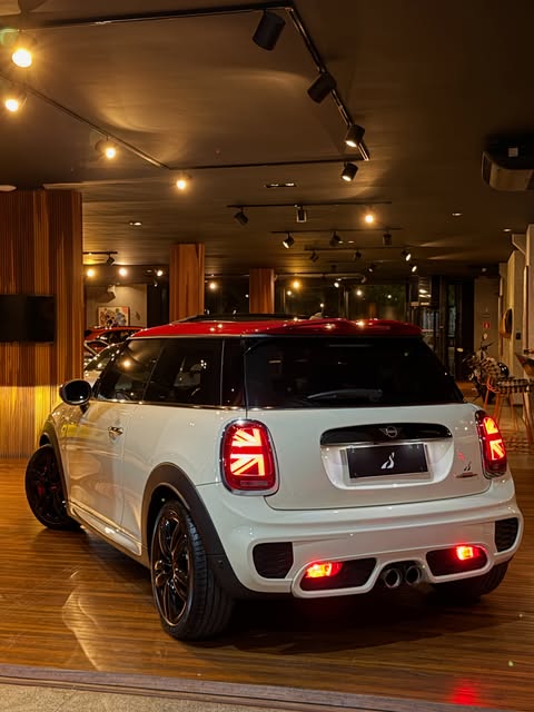 MINI COOPER JCW - Imagem 8
