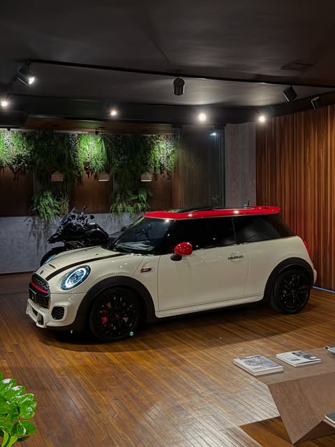 MINI COOPER JCW - Imagem 9