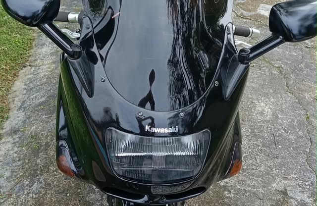 KAWASAKI ZX 11 - Imagem 2