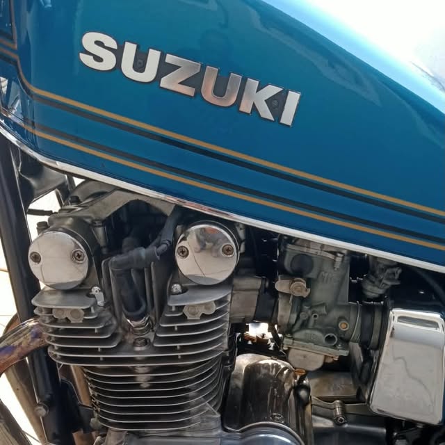 SUZUKI GS 1000 E - Imagem 7