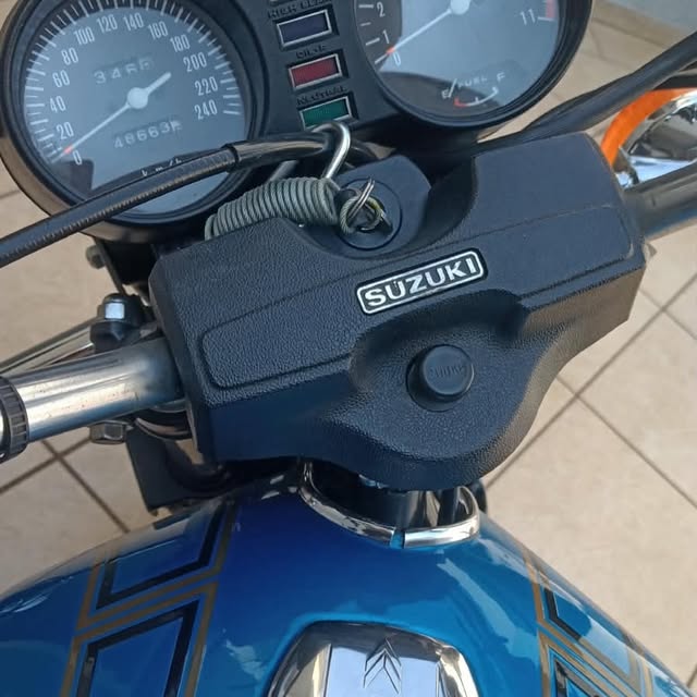 SUZUKI GS 1000 E - Imagem 9