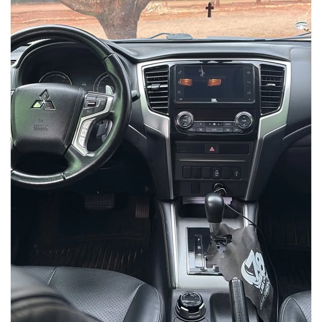 MITSUBISHI L200 TRITON SPORT HPE - Imagem 8