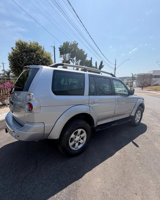 MITSUBISHI PAJERO SPORT HPE - Imagem 3