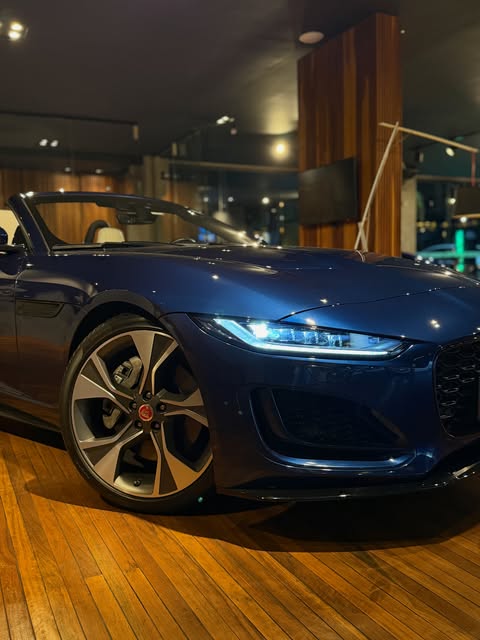 JAGUAR F-TYPE P300 R-DYNAMIC CABRIO - Imagem 11