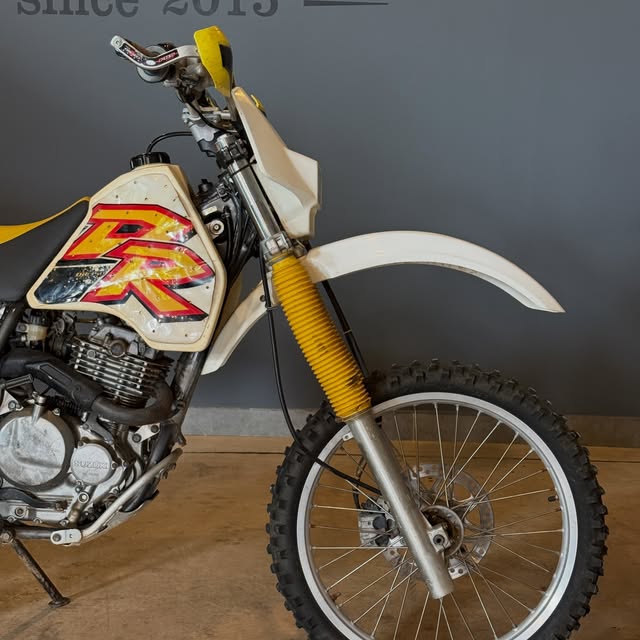 SUZUKI DR 350 - Imagem 2
