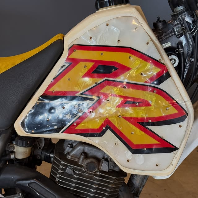 SUZUKI DR 350 - Imagem 5