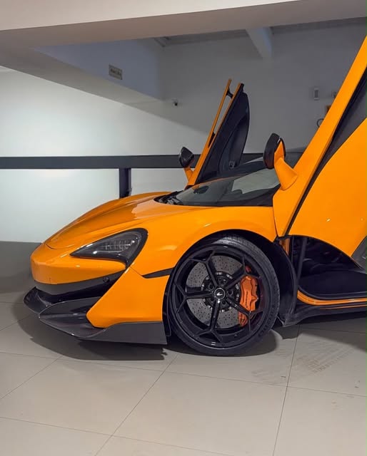 MCLAREN 570S - Imagem 5