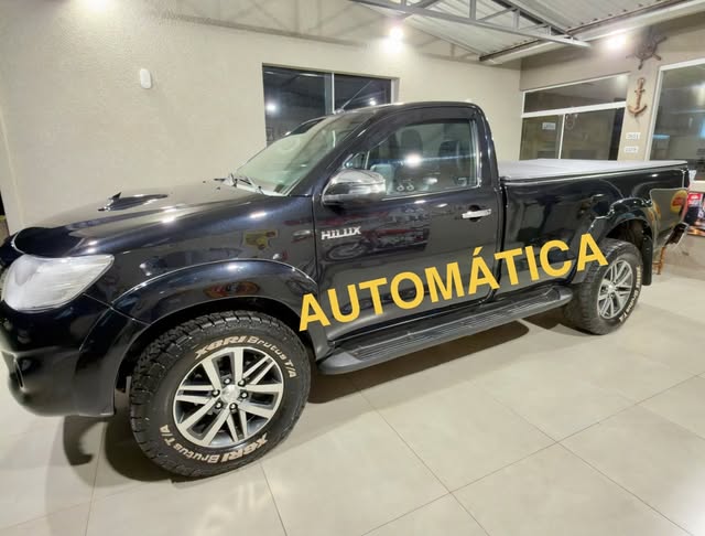 TOYOTA HILUX - Imagem 1
